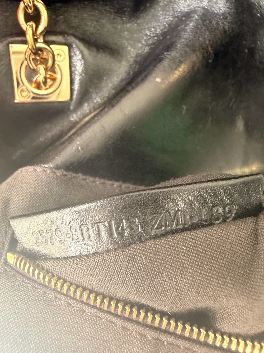 FENDI LEATHER BAGUETTE VINTAGE - Picture 7 of 7